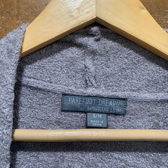 Barefoot Dreams Bamboo Chic Lite Ombre Calypso Wrap Cardigan - Picture 4 of 6